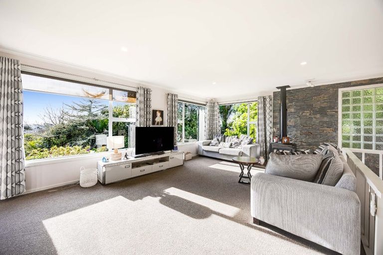Photo of property in 1135 Scenic Drive North, Swanson, Auckland, 0816