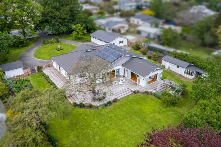 Photo of property in 16 Main Street, Greytown, 5712