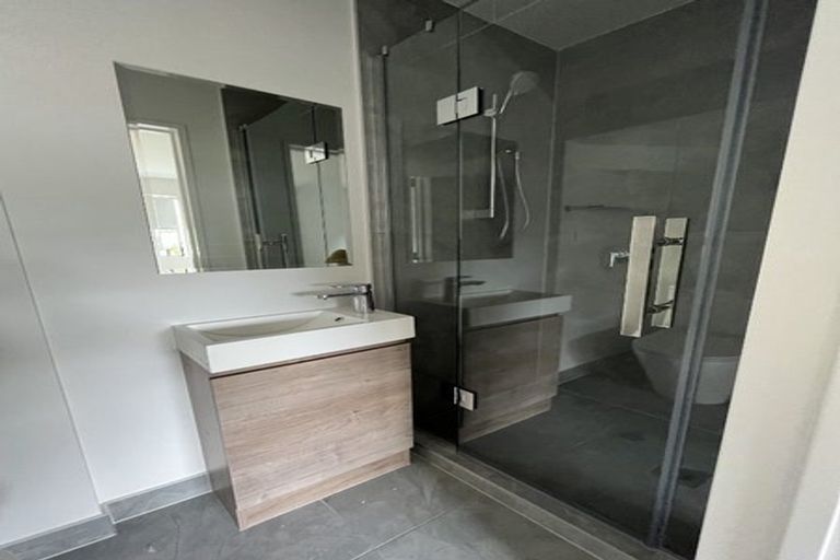 Photo of property in 2/241 Don Buck Road, Massey, Auckland, 0614