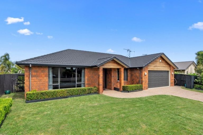 Photo of property in 4 Cabernet Close, Rototuna, Hamilton, 3210