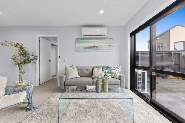 Photo of property in 18 Recovery Road, Papakura, 2110
