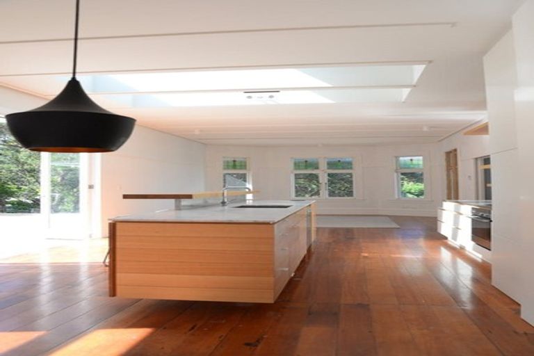 Photo of property in 67 Sar Street, Wadestown, Wellington, 6012