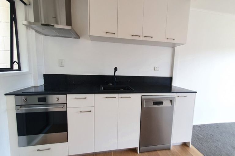 Photo of property in 20/85 Edmonton Road, Henderson, Auckland, 0612