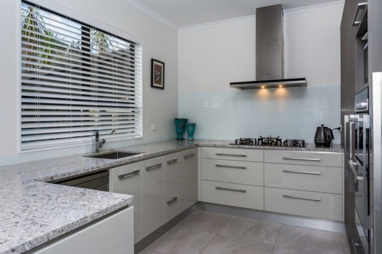 Photo of property in 88 Mackay Drive, Greenhithe, Auckland, 0632