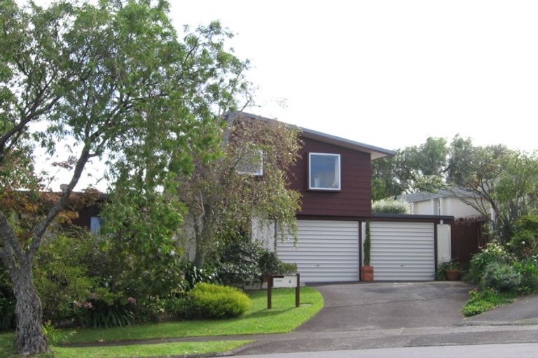 Photo of property in 2/6 Stansfield Place, Sunnyhills, Auckland, 2010