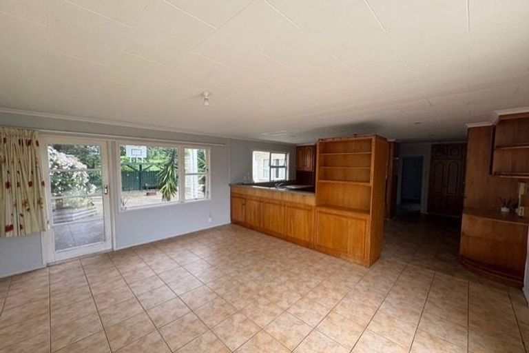 Photo of property in 31 Dives Avenue, Hawera, 4610