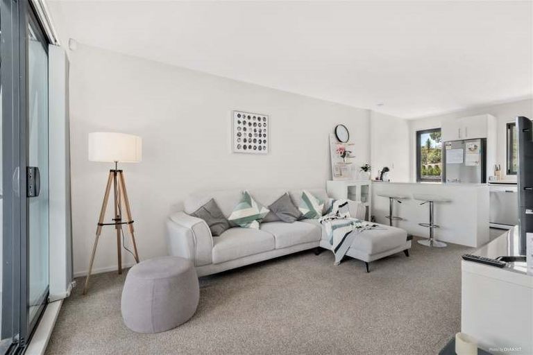 Photo of property in 3 Kanona Way, Albany Heights, Auckland, 0632