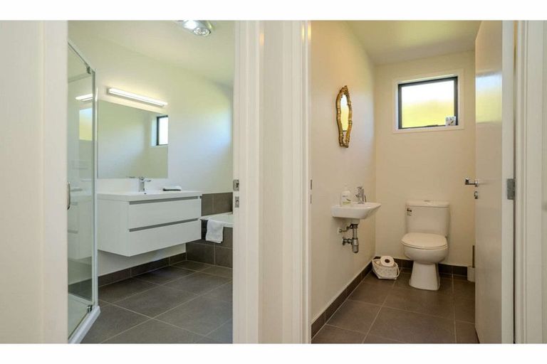 Photo of property in 11 Cochrane Drive, Kerikeri, 0230