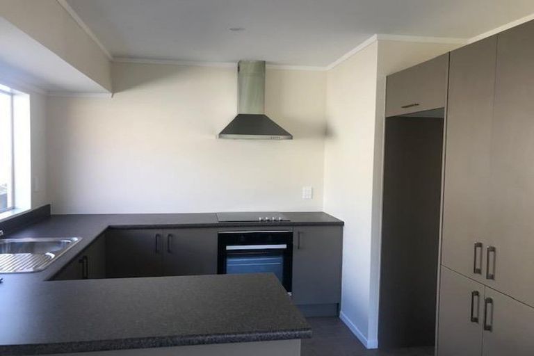 Photo of property in 1/12 Libnai Avenue, Clover Park, Auckland, 2019