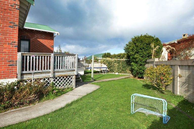 Photo of property in 90 Tomahawk Road, Andersons Bay, Dunedin, 9013