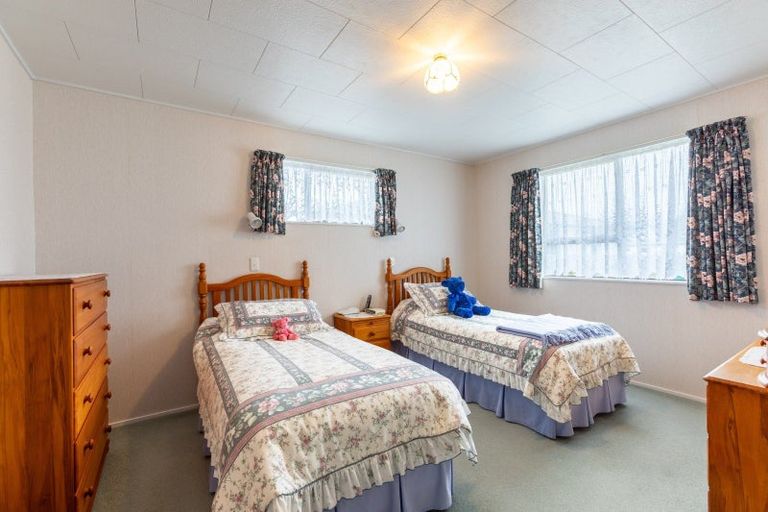 Photo of property in 8b Allardice Street, Dannevirke, 4930