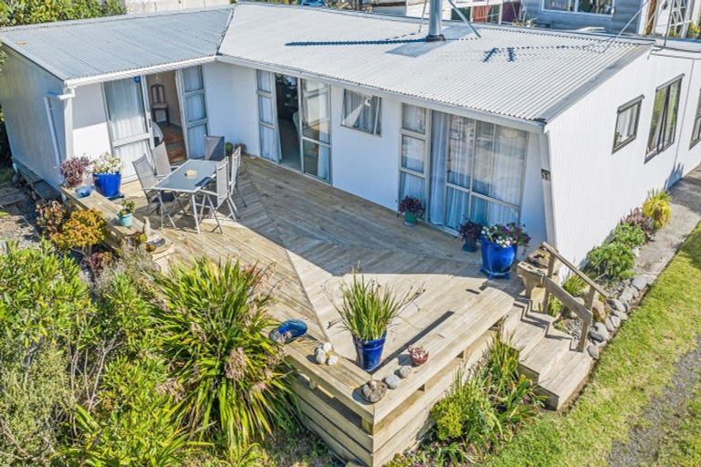 Photo of property in 32 Muapoko Street, Himatangi Beach, Foxton, 4891