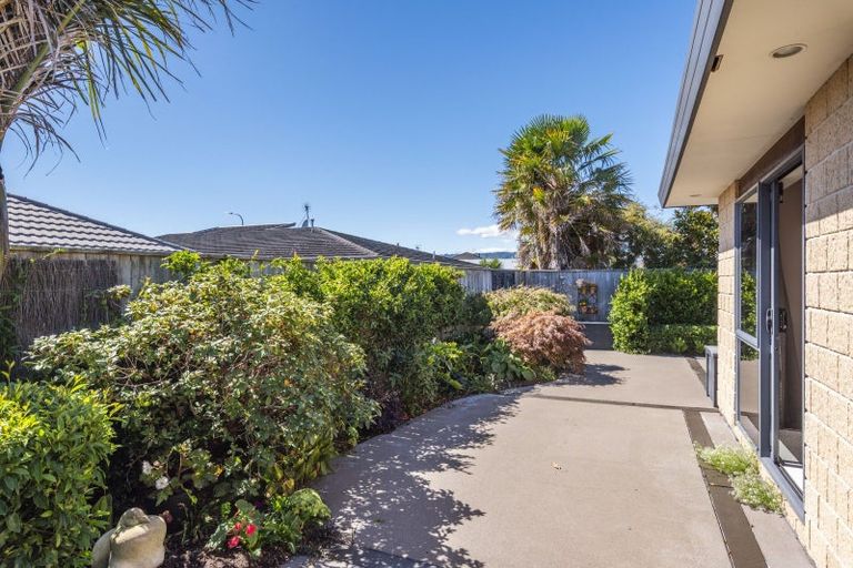 Photo of property in 82 Regent Drive, Paraparaumu Beach, Paraparaumu, 5032