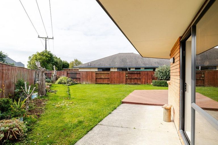 Photo of property in 66 Royal Oak Drive, Kelvin Grove, Palmerston North, 4414