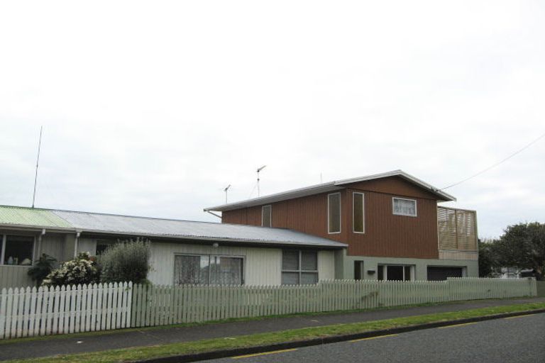 Photo of property in 4a Annandale Street, Lynmouth, New Plymouth, 4310