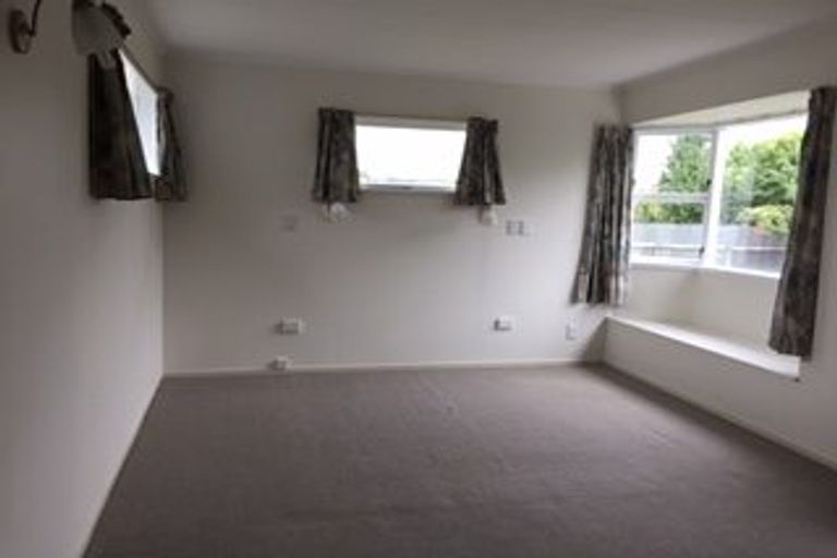 Photo of property in 18 Pirinoa Street, Feilding, 4702