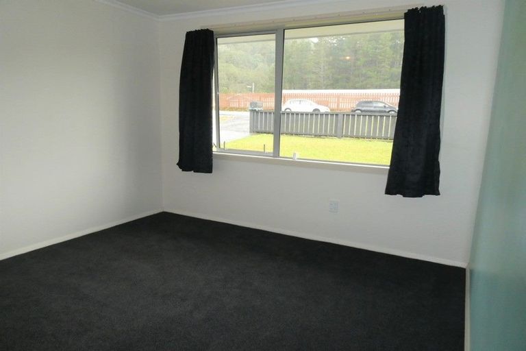 Photo of property in 69 Omapere Street, Dobson, Greymouth, 7805