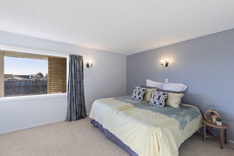 Photo of property in 283a Mangorei Road, Merrilands, New Plymouth, 4312