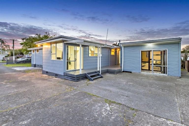 Photo of property in 1/14 Beaumonts Way, Manurewa, Auckland, 2102