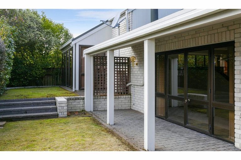 Photo of property in 20 Kurupae Road, Hilltop, Taupo, 3330