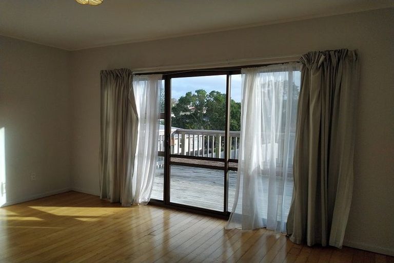 Photo of property in 21 Linwood Avenue, Forrest Hill, Auckland, 0620