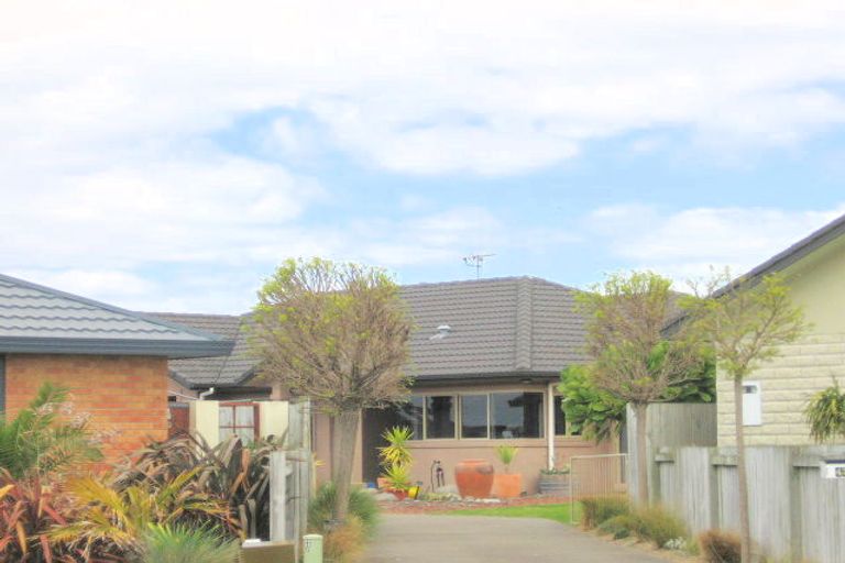 Photo of property in 43 Francevic Avenue, Mount Maunganui, 3116