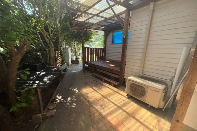 Photo of property in 1/30 Stokes Valley Road, Stokes Valley, Lower Hutt, 5019