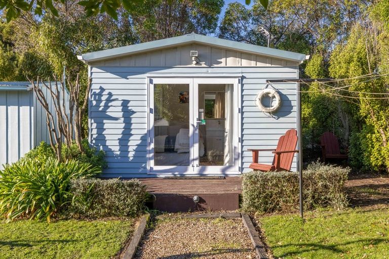 Photo of property in 17 James Drive, Diamond Harbour, Lyttelton, 8971