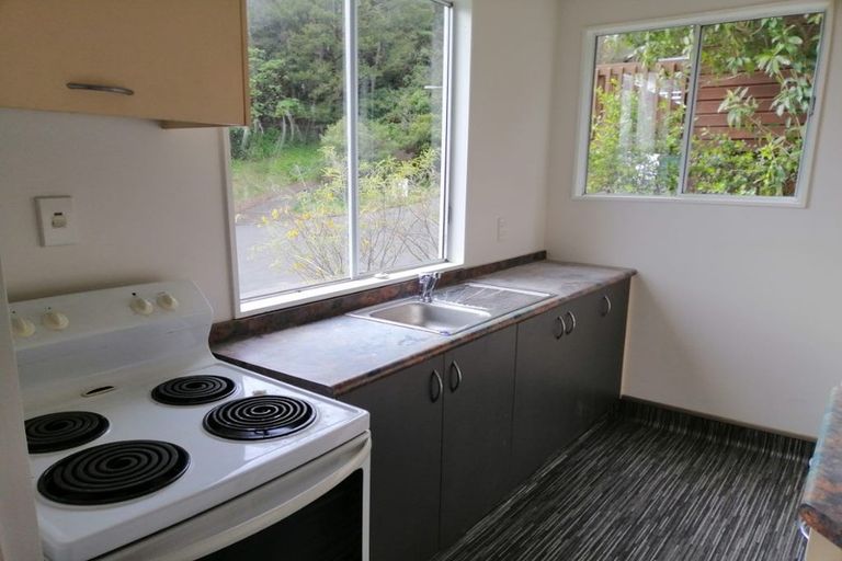 Photo of property in 13 Haven Grove, Naenae, Lower Hutt, 5011