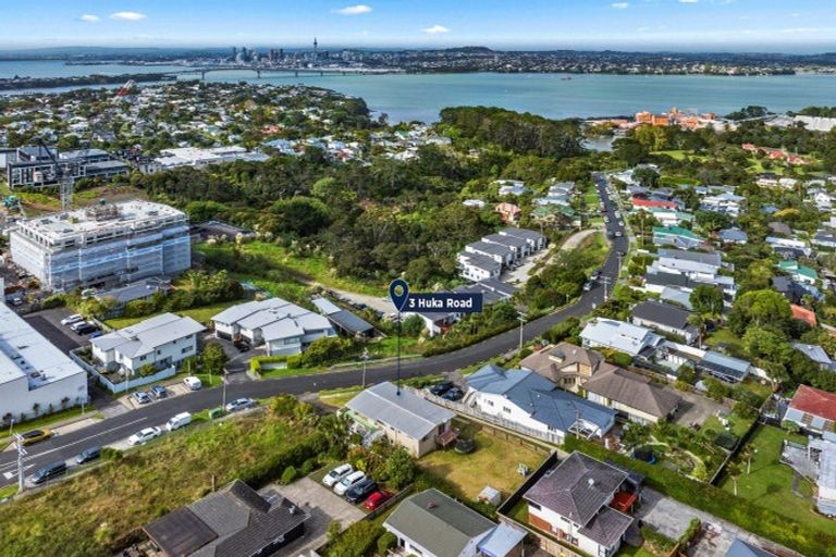 Photo of property in 3 Huka Road, Birkenhead, Auckland, 0626