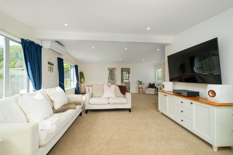 Photo of property in 1 Kotuku Road, South Bay, Kaikoura, 7300