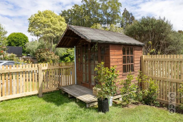 Photo of property in 29 Cambridge Road, Riverhead, 0820