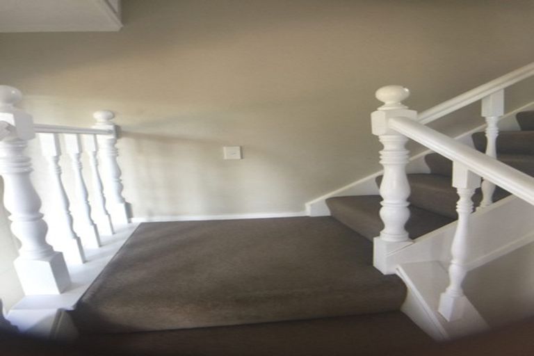 Photo of property in 37 Wyoming Avenue, Murrays Bay, Auckland, 0630