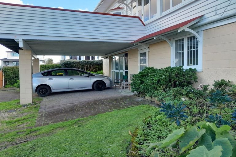 Photo of property in 17 The Terrace, Takapuna, Auckland, 0622