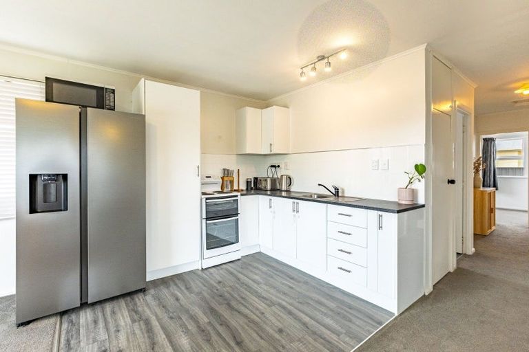 Photo of property in 32 Seddon Crescent, Marewa, Napier, 4110