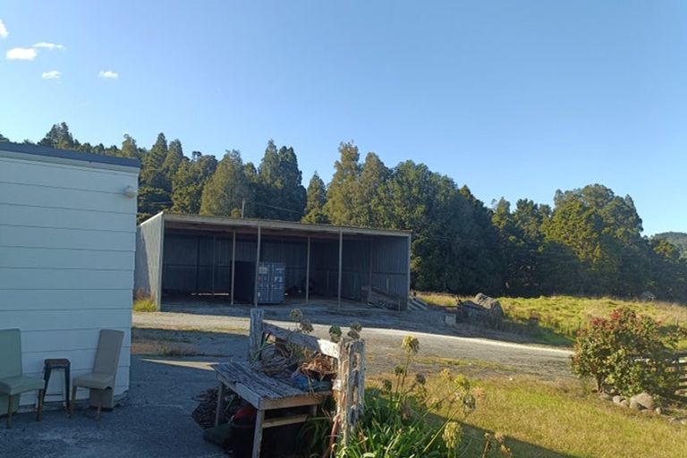Photo of property in 311a Akerama Road, Hukerenui, Hikurangi, 0182