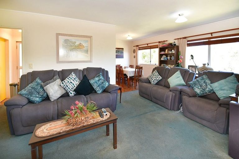 Photo of property in 80a Brian Crescent, Stanmore Bay, Whangaparaoa, 0932