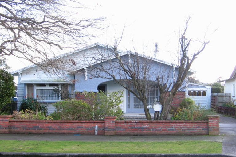 Photo of property in 24 Miro Street, Takaro, Palmerston North, 4410