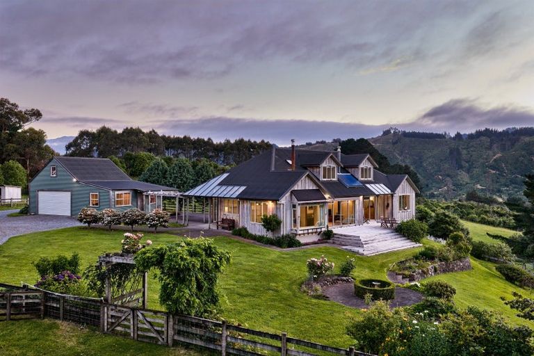 Photo of property in 92 Kaitawa Road, Hautere, Otaki, 5582