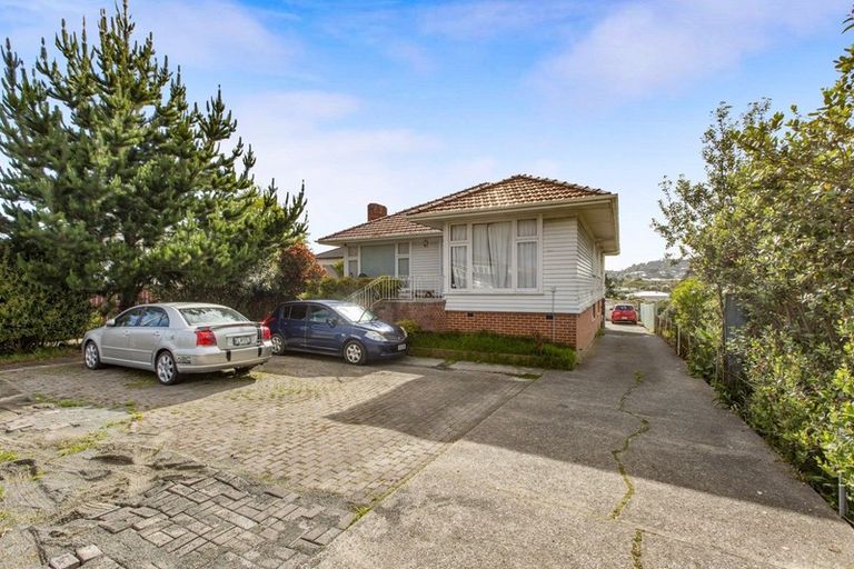 Photo of property in 1608 Great North Road, Waterview, Auckland, 1026