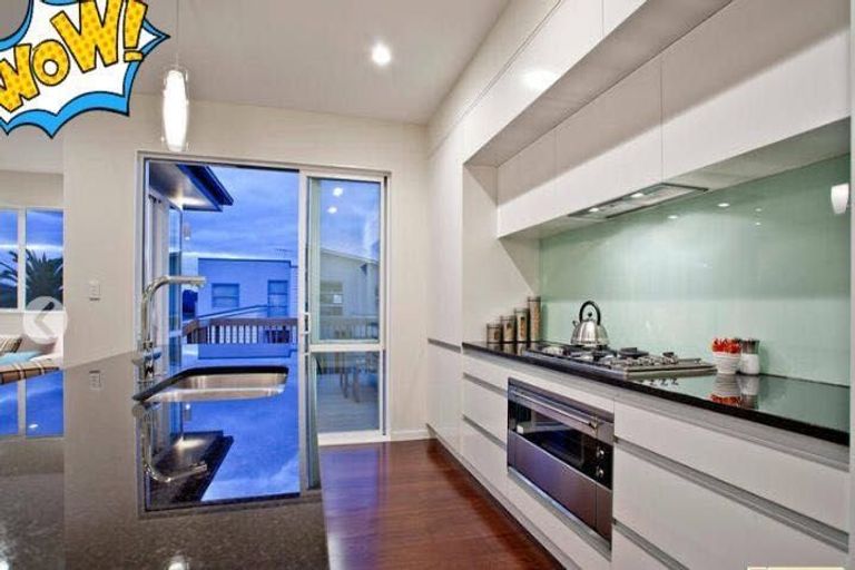 Photo of property in 22 Oak View Terrace, Schnapper Rock, Auckland, 0632