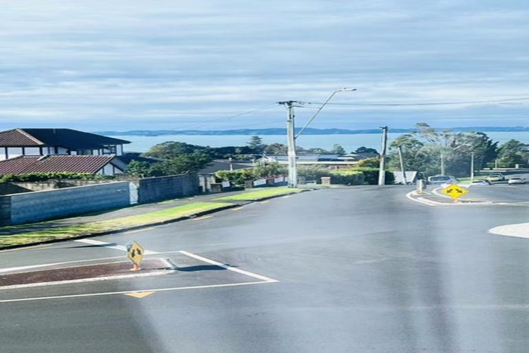 Photo of property in 135c Macleans Road, Howick, Auckland, 2014