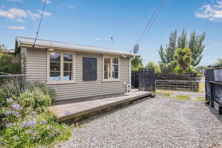 Photo of property in 24 Parakai Street, Paraparaumu, 5032
