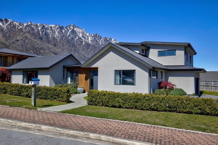 Photo of property in 13 Copper Beech Avenue, Frankton, Queenstown, 9300