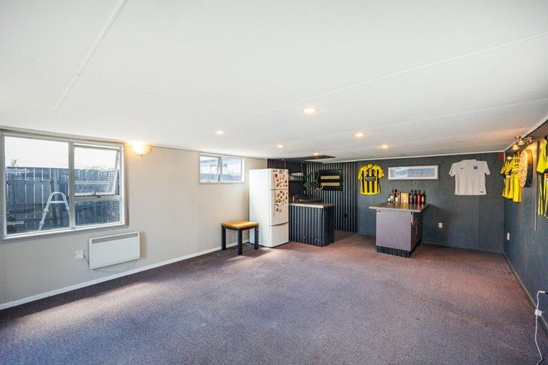 Photo of property in 108 Apollo Parade, Milson, Palmerston North, 4414