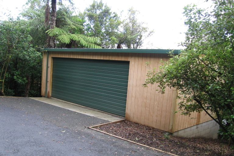 Photo of property in 61 Pohutukawa Avenue, Shelly Park, Auckland, 2014