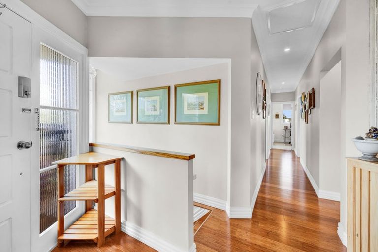 Photo of property in 7 Climie Crescent, Hawera, 4610