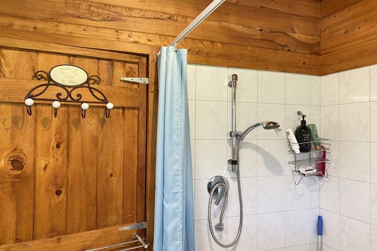 Photo of property in 41 Ohanga Road, Onaero, Waitara, 4383