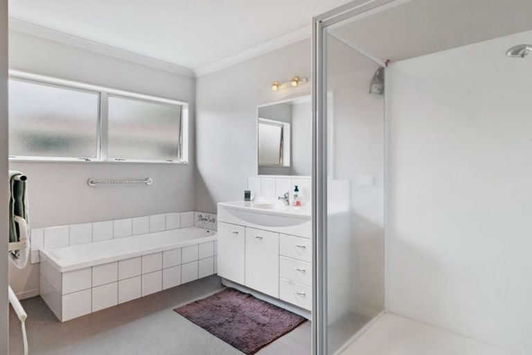 Photo of property in 8a Riverlea Drive, Katikati, 3129