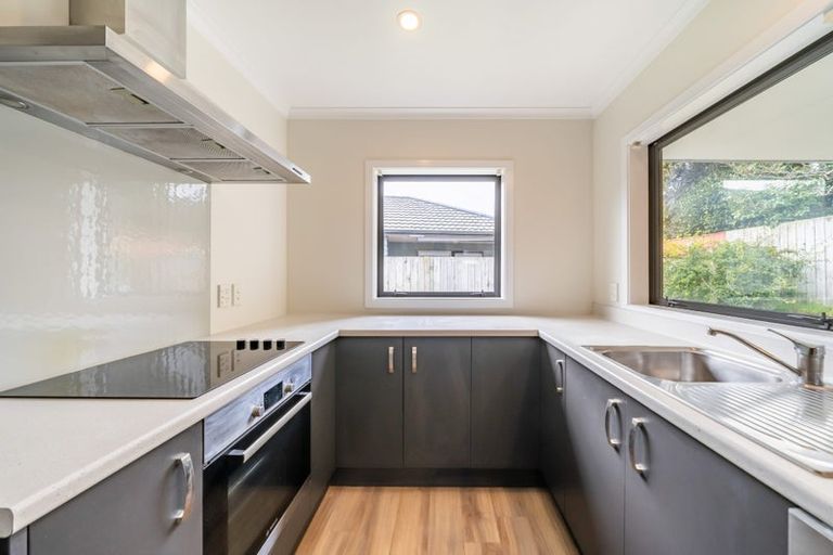Photo of property in 75 Farmer Crescent, Taita, Lower Hutt, 5011